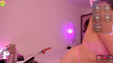 Snapshot of babyuniporn chatting on 09.18.25 Eva online show from 09.18.25