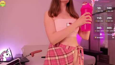 Snapshot of babyuniporn chatting on 12.02.25 Eva online show from 12.02.25