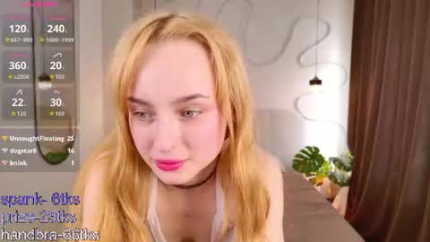 Vivian online show from 08.06.26