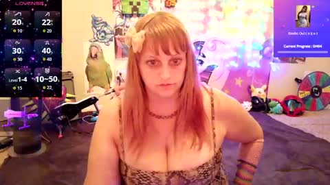 Snapshot of babyzelda chatting on 06.07.26 BabyZelda online show from 06.07.26