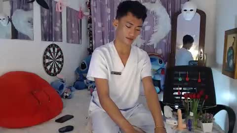 Snapshot of bad_boy_in_bed chatting on 09.29.25 jay online show from 09.29.25