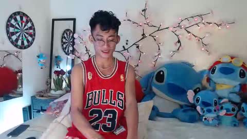 Snapshot of bad_boy_in_bed chatting on 12.14.25 jay online show from 12.14.25