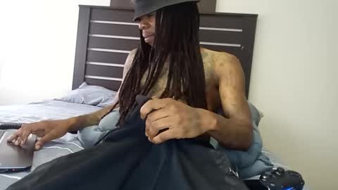 Snapshot of bad_dawgg chatting on 01.19.26 rastafaria online show from 01.19.26