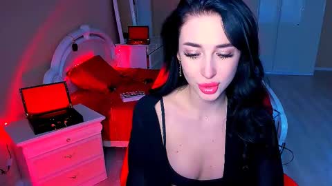 Miss Desire...do you remember online show from 12.17.24