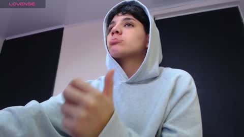 Snapshot of bad_giirl__ chatting on 02.12.25 Anna online show from 02.12.25