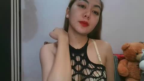 Snapshot of badaxx_tricia chatting on 10.14.25 tricia online show from 10.14.25