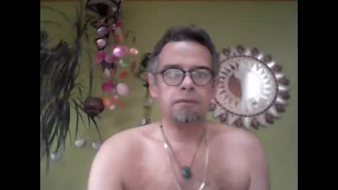 Snapshot of badboy2406 chatting on 01.28.25 badboy2406 online show from 01.28.25