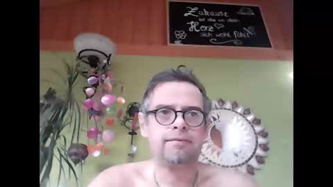 Snapshot of badboy2406 chatting on 02.13.25 badboy2406 online show from 02.13.25