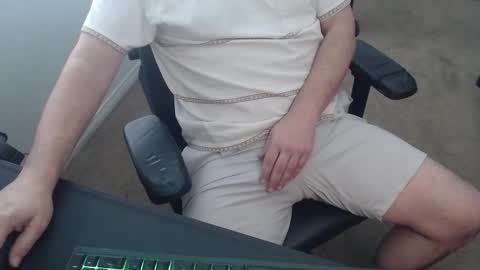 Snapshot of baddaddy77 chatting on 01.06.26 baddaddy77 online show from 01.06.26