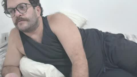 Snapshot of baddaddybrasil chatting on 05.17.26 Baddaddybrazil online show from 05.17.26
