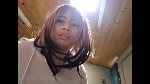 Snapshot of baddiee18 chatting on 02.18.25 baddiee18 online show from 02.18.25