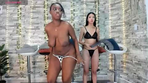 Snapshot of badgirls_000 chatting on 09.23.25 candy and dayan online show from 09.23.25