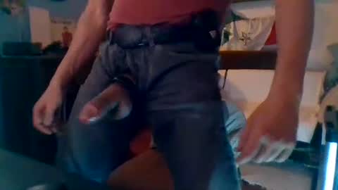 Snapshot of badhombremx chatting on 02.01.25 Mexican livin Off the Wall online show from 02.01.25