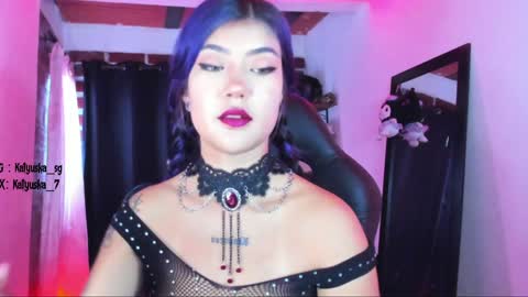        Please help me to reach 100 thumbs up online show from 12.12.24