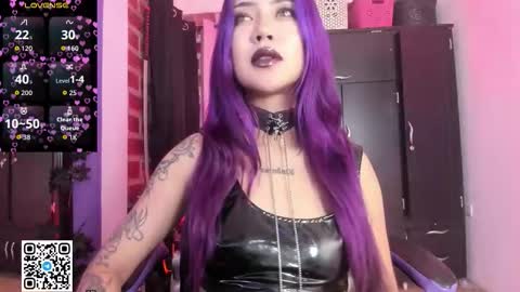 Snapshot of badkatyuska chatting on 01.10.26 Please help me to reach 100 thumbs up online show from 01.10.26