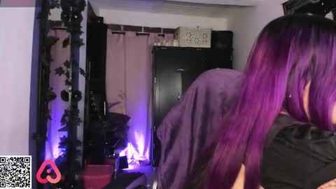 Snapshot of badkatyuska chatting on 03.21.26 Please help me to reach 100 thumbs up online show from 03.21.26