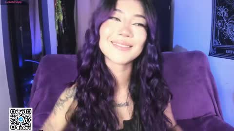 Snapshot of badkatyuska chatting on 05.20.26 Please help me to reach 100 thumbs up online show from 05.20.26