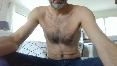 Snapshot of badmax35 chatting on 04.05.26 badmax online show from 04.05.26