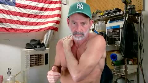 Snapshot of badnightwolf chatting on 03.02.26 Silver online show from 03.02.26