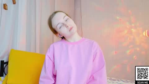 Snapshot of bae_cake_ chatting on 03.08.26 Alice online show from 03.08.26