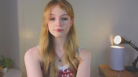 Snapshot of baeyoda chatting on 04.01.26 Kate online show from 04.01.26