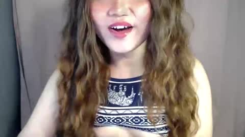 Snapshot of bahoglaway69 chatting on 11.05.25 april online show from 11.05.25