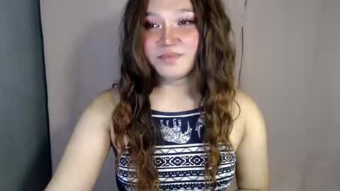 Snapshot of bahoglaway69 chatting on 11.21.25 april online show from 11.21.25