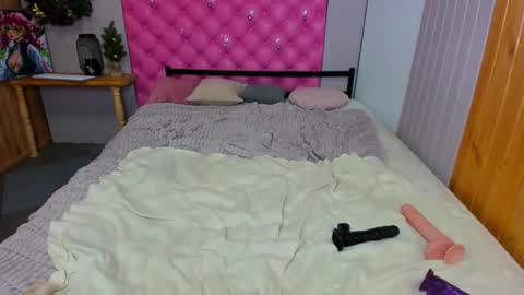 holly online show from 02.18.25