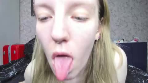 holly online show from 10.14.25