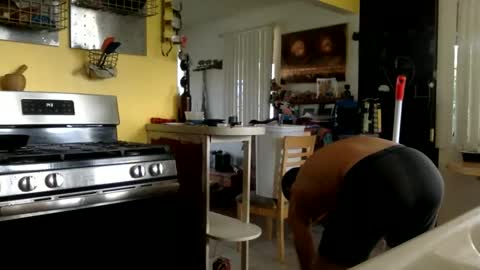 Snapshot of baileyballshere chatting on 11.27.25 baileyballshere online show from 11.27.25