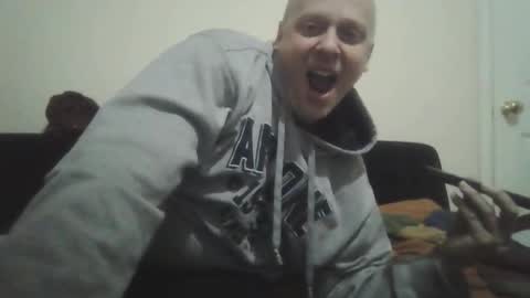 Snapshot of ballzrockwell chatting on 09.16.25 ballzrockwell online show from 09.16.25