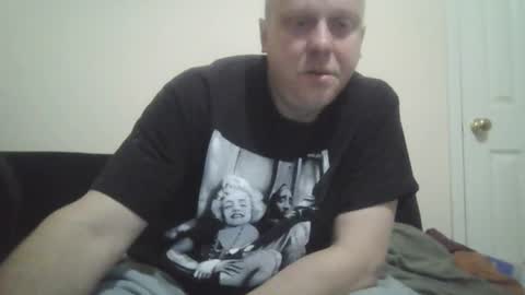 Snapshot of ballzrockwell chatting on 06.10.26 ballzrockwell online show from 06.10.26