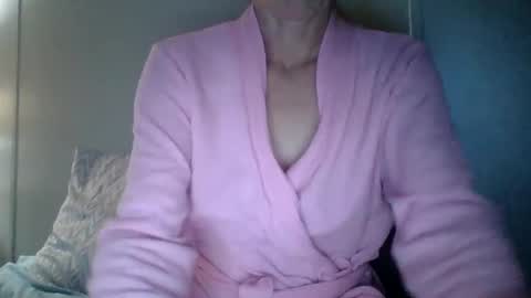 Snapshot of bamacpl80 chatting on 12.31.24 bamacpl80 online show from 12.31.24