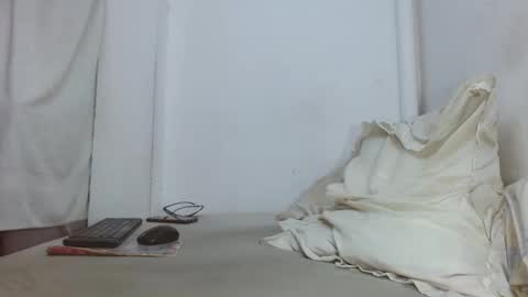 Snapshot of bambamxy chatting on 02.04.25 bambam online show from 02.04.25