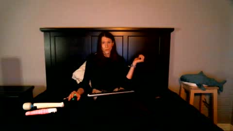 Bambi online show from 08.06.26