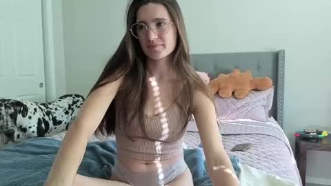 Snapshot of bambifarrina chatting on 10.30.25 bambifarrina online show from 10.30.25