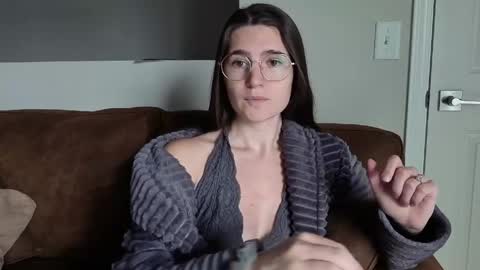 Snapshot of bambifarrina chatting on 03.24.26 bambifarrina online show from 03.24.26