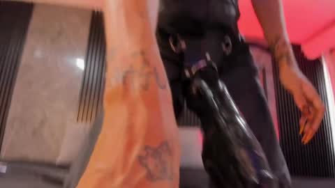 Snapshot of bambiiqueen chatting on 01.23.25 Bambi online show from 01.23.25