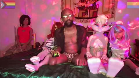 Bando Husbando online show from 02.05.25