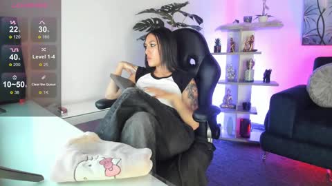 Snapshot of baphy_baby chatting on 09.24.25 Gabi online show from 09.24.25