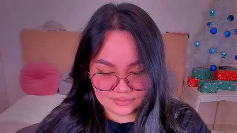 Snapshot of barbara_bb chatting on 12.22.24 Barbie Kim online show from 12.22.24