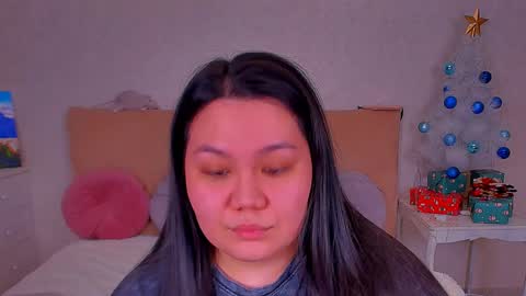 Snapshot of barbara_bb chatting on 12.28.24 Barbie Kim online show from 12.28.24