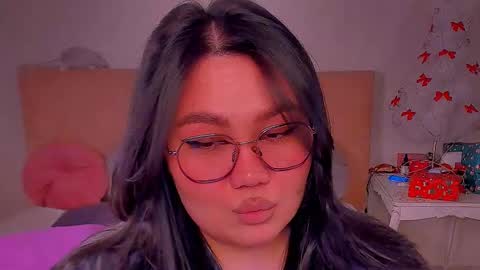 Snapshot of barbara_bb chatting on 02.11.25 Barbie Kim online show from 02.11.25