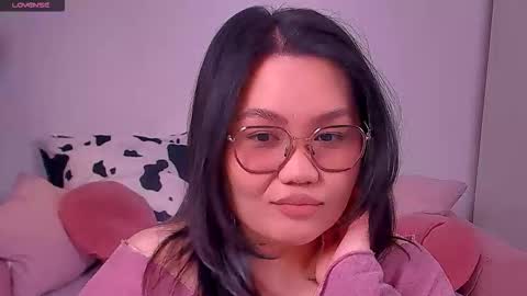 Barbie Kim online show from 12.21.25