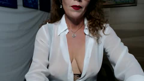 Snapshot of barbaradominatrix chatting on 12.17.25 BARBARA DOMME online show from 12.17.25