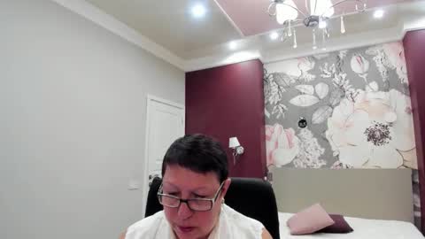 barbaraturners online show from 10.19.25