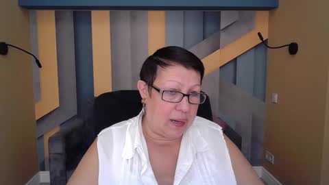 barbaraturners online show from 10.22.25