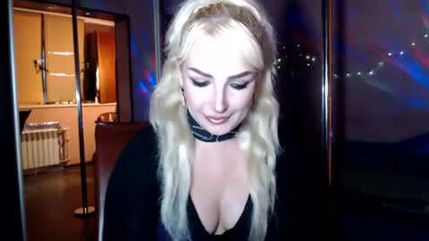 Victoria online show from 06.24.26
