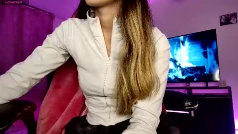 Snapshot of barbie20_ chatting on 07.17.26 sexy Barbie online show from 07.17.26