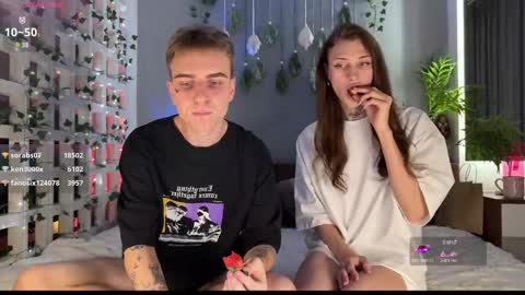 Snapshot of barbie_bi chatting on 02.18.25 My name is Molly. Please say hello I like talking to you. If you have any wishes or obscene desires please use the tip menu online show from 02.18.25